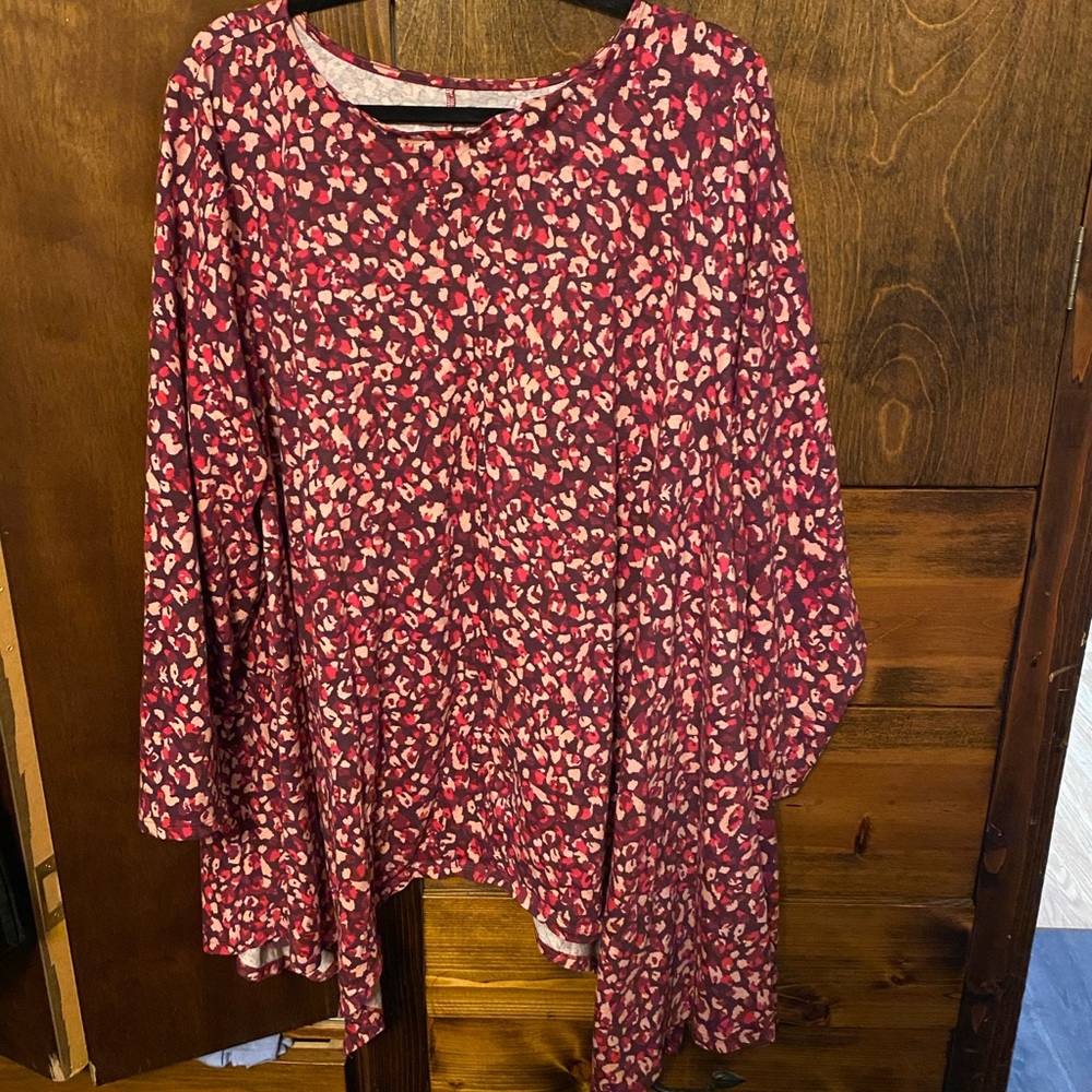 Shark bite Tunic Top